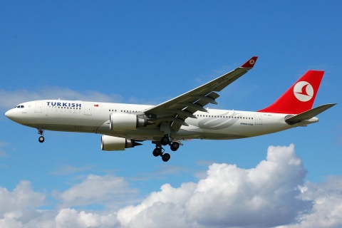 TC-JNC - A330-203 - Turkish Airlines - LHR - 12-07-2008
