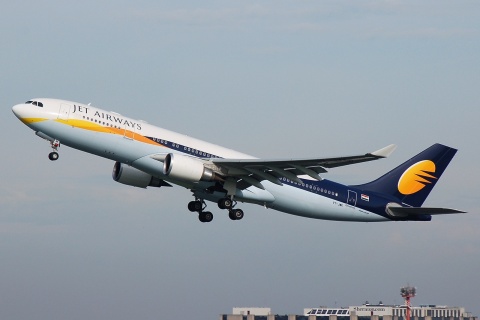 VT-JWK - A330-202 - Jet Airways - BRU - 27-04-2008