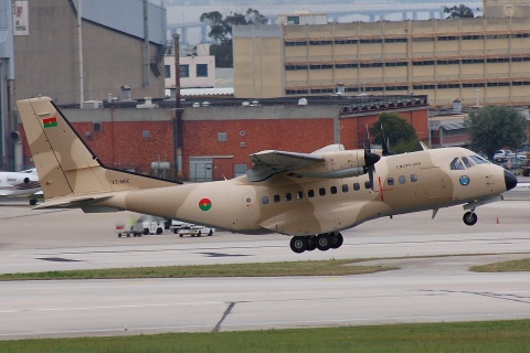 XT-MBE - Nurtanio 235-220 - Burkina Faso Air Force - LIS - 28-05-2008