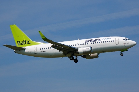 YL-BBK - 737-33V(WL) - Air Baltic - LGW - 13-05-2008