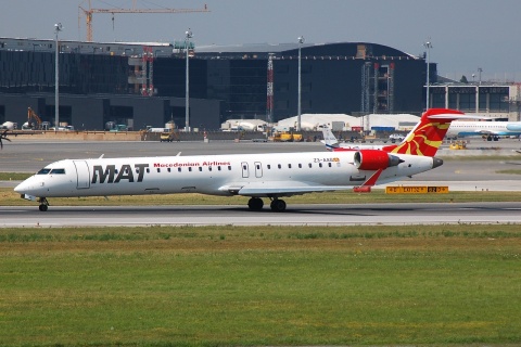 Z3-AAG - CRJ-900 - Macedonian Airlines - VIE - 03-07-2008