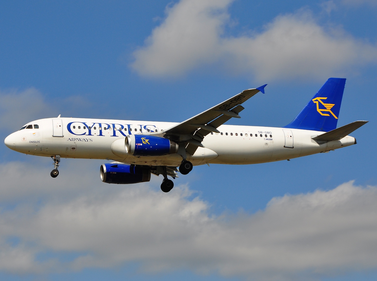 5B-DBD - A320-231 - Cyprus Airways - LHR - 27-08-2009