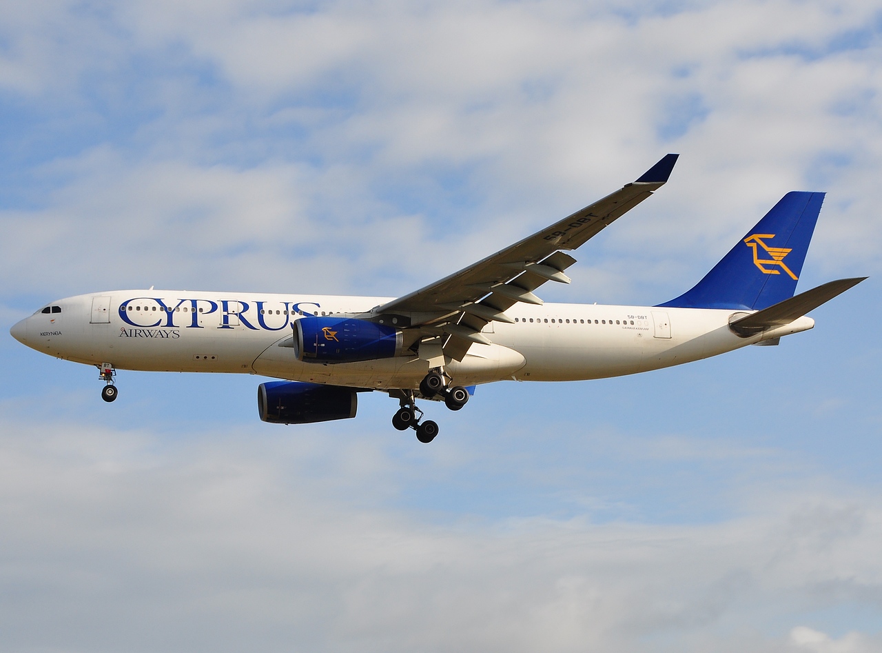 5B-DBT - A330-243 - Cyprus Airways - LHR - 28-08-2009