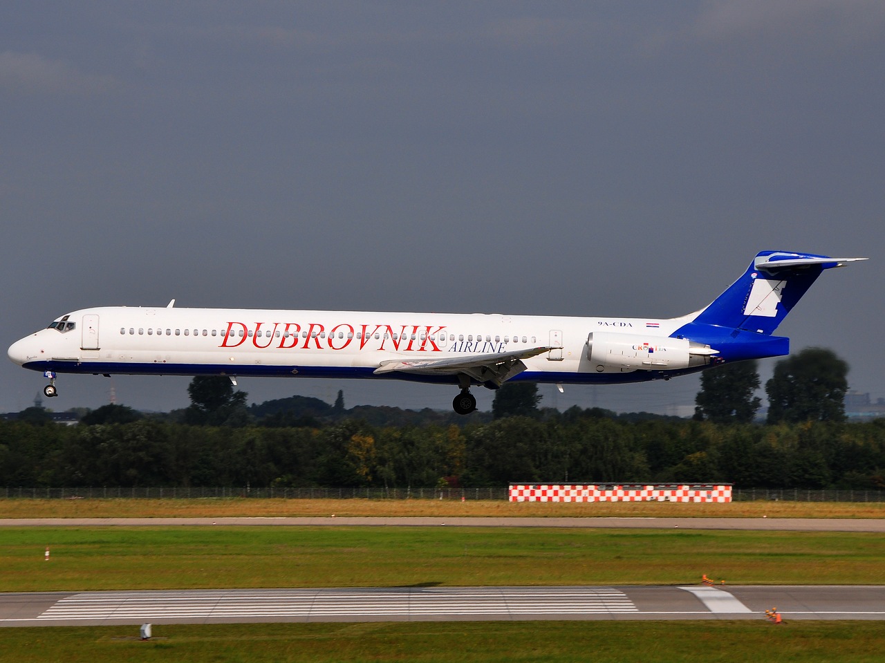 9A-CDA - MD-83 - Dubrovnik Airline - DUS - 06-09-2009