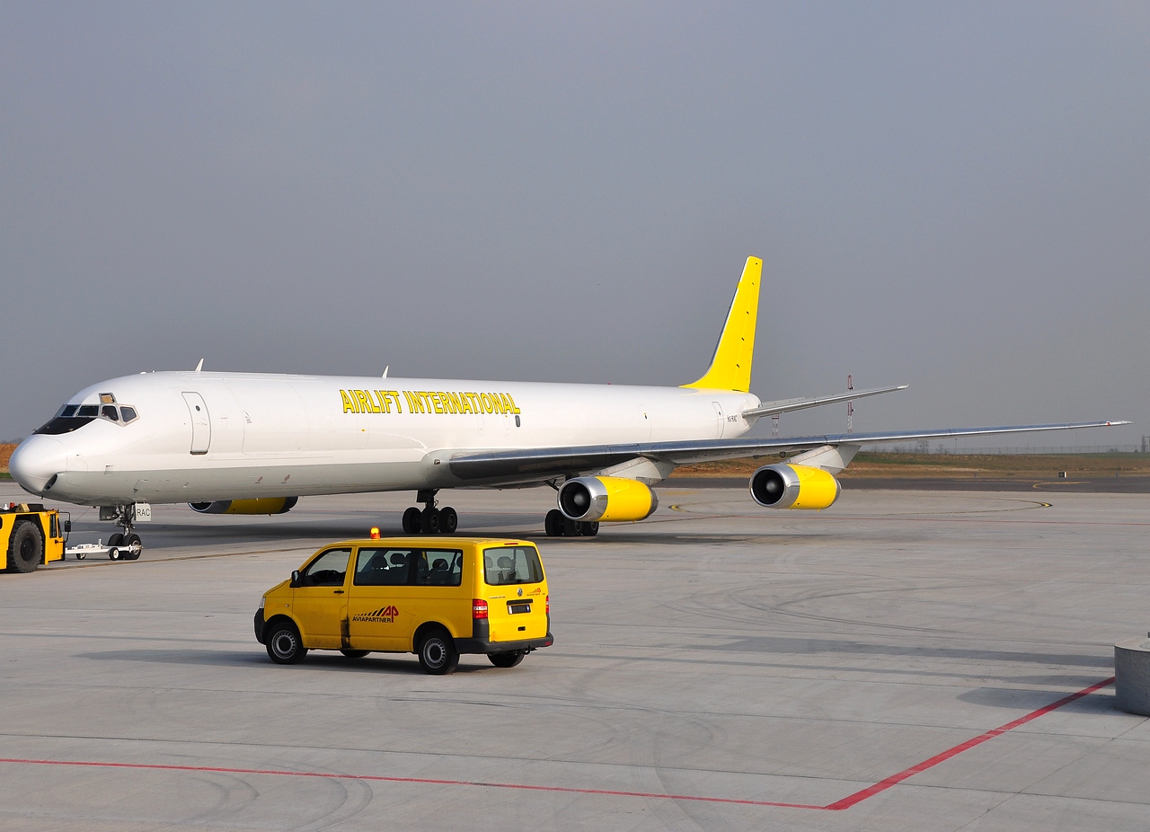 9G-RAC - DC-8-63PF - Airlift International - LGG - 05-04-2009c