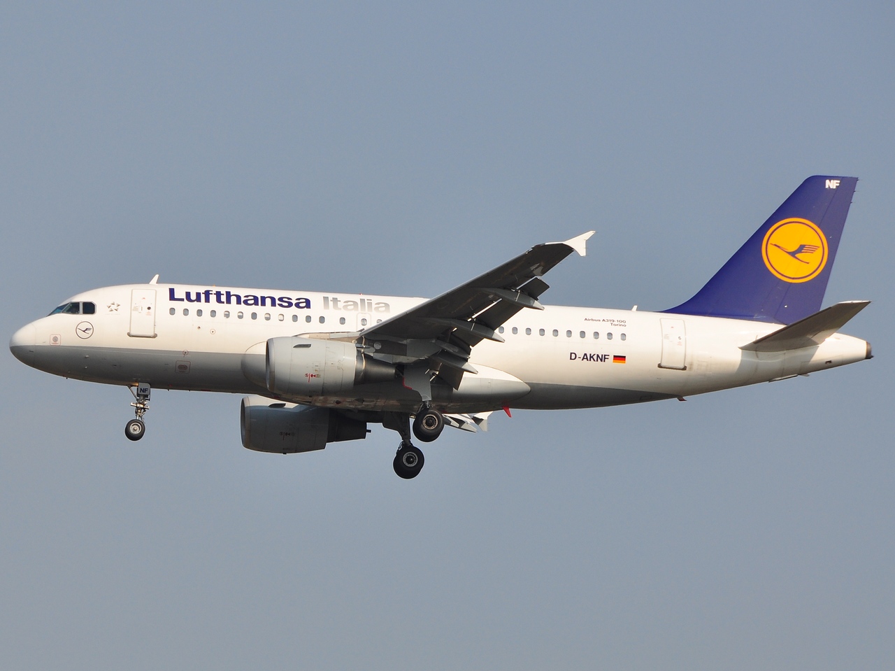 D-AKNF - A319-112 - Lufthansa Italia - MXP - 22-09-2009