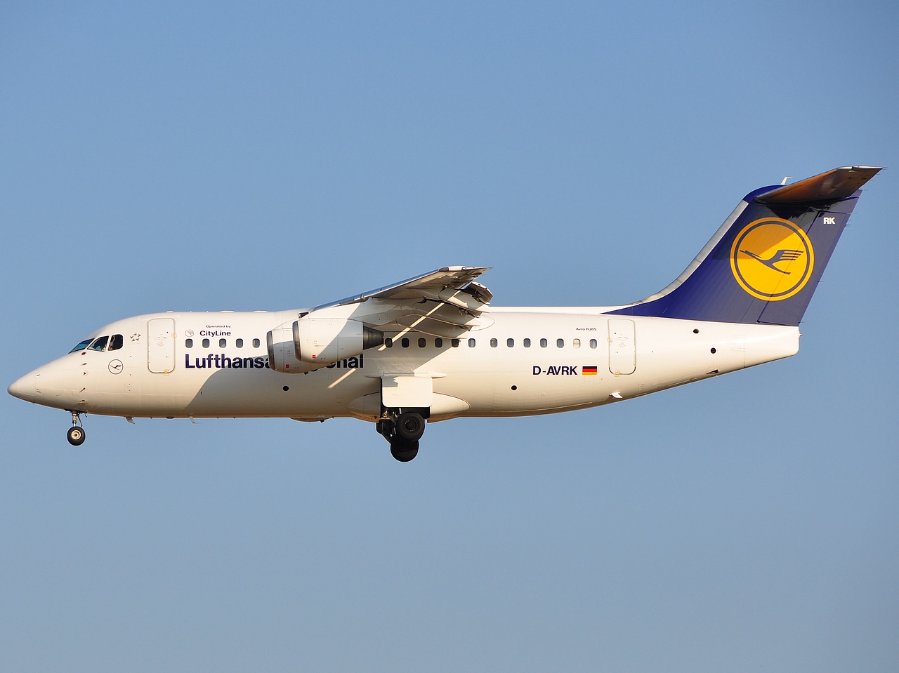 D-AVRK - RJ85 - Lufthansa Cityline - BRU - 01-04-2009