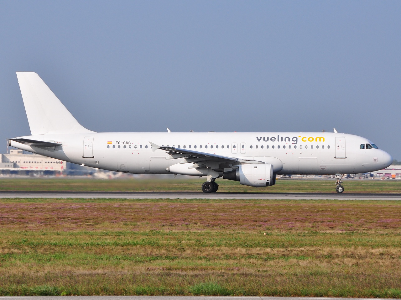 EC-GRG - A320-211 - Vueling - MXP - 23-09-2009