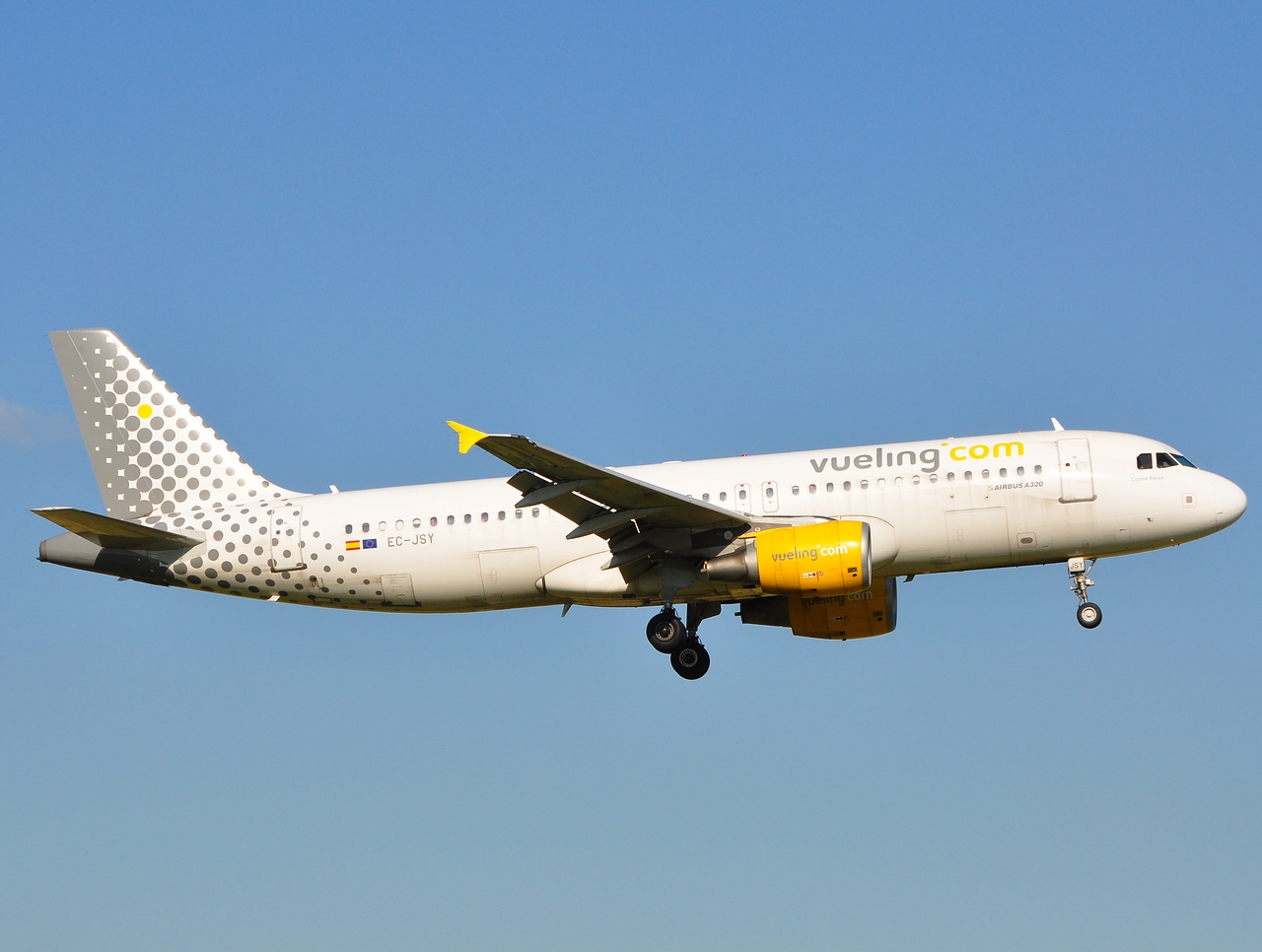 EC-JSY - A320-214 - Vueling - AMS - 23-06-2009