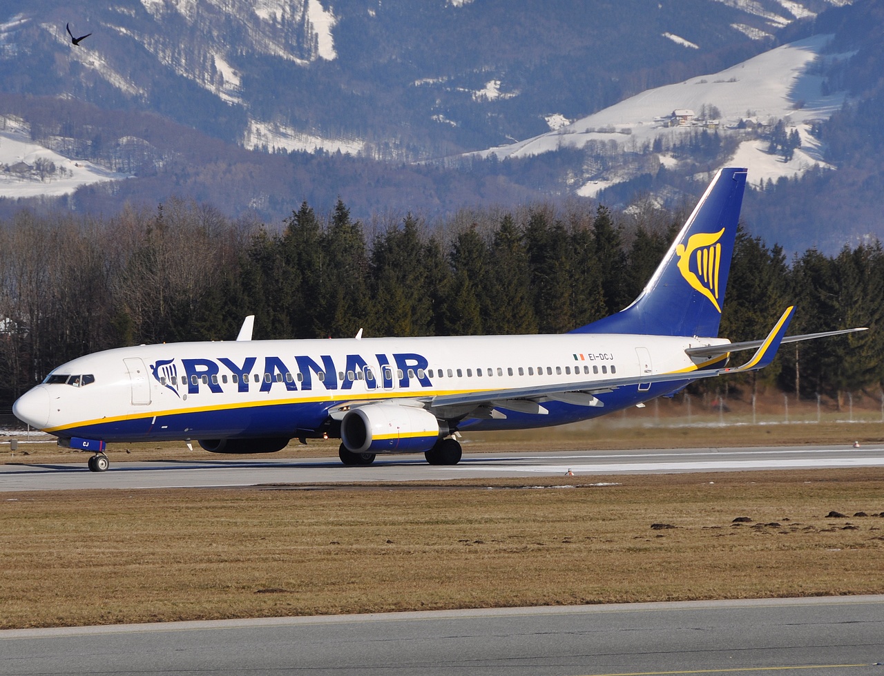 EI-DCJ - 737-8AS(WL) - Ryanair - SZG - 28-02-2009c