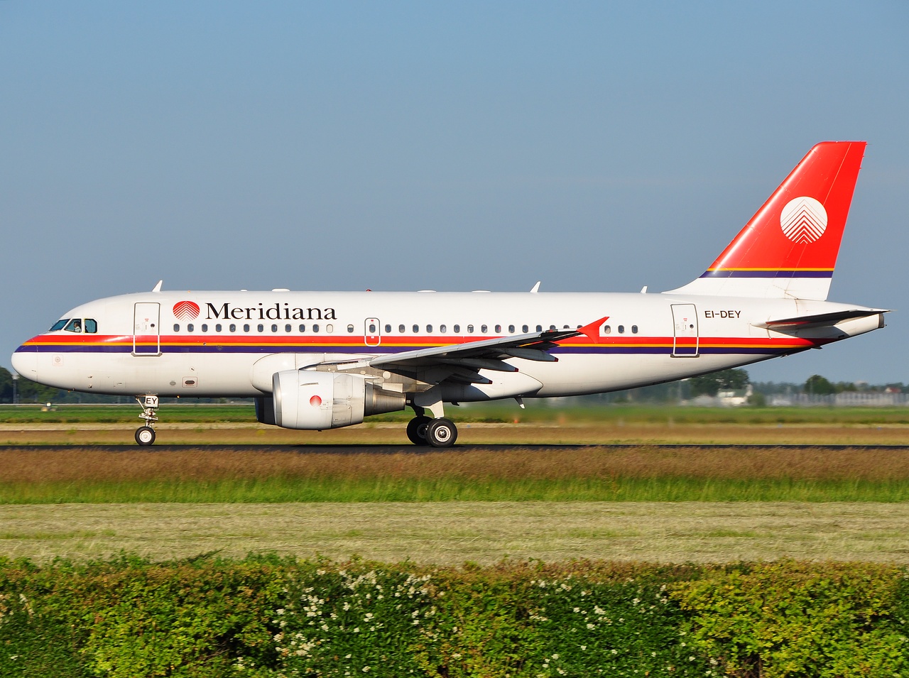 EI-DEY - A319-112 - Meridiana - AMS - 23-06-2009