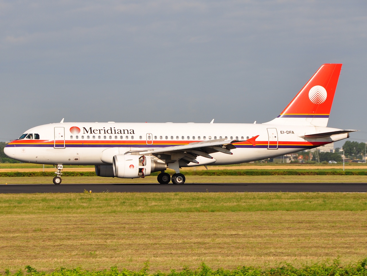 EI-DFA - A319-112 - Meridiana - AMS - 18-08-2009