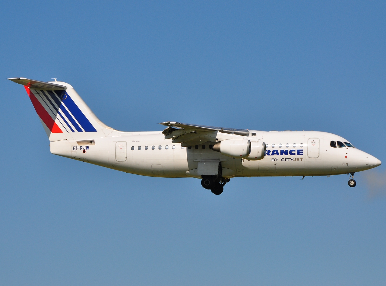 EI-RJW - RJ85 - Air France - AMS - 23-06-2009