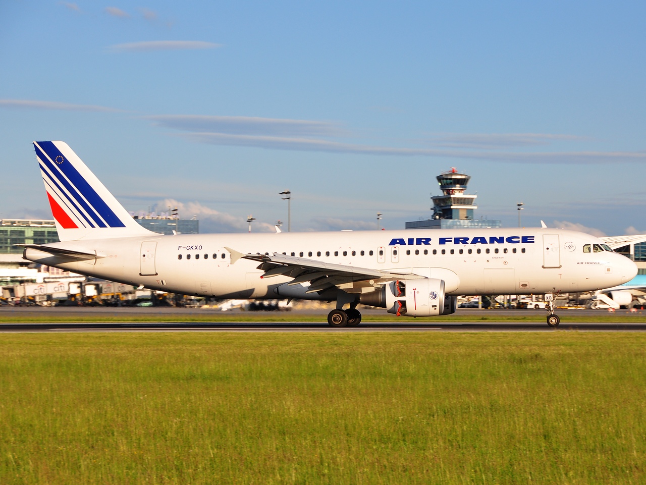 F-GKXO - A320-214 - Air France - PRG - 09-06-2009