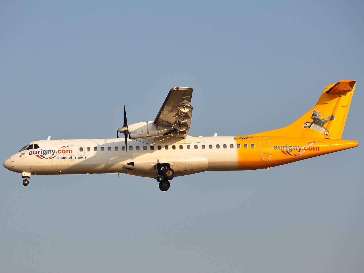 G-BWDB - ATR 72-202 - Aurigny Air Services - BRU - 02-04-2009