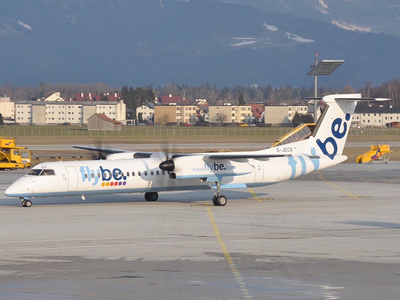 G-JECS - DHC-8-402 - Flybe - SZG - 21-03-2009