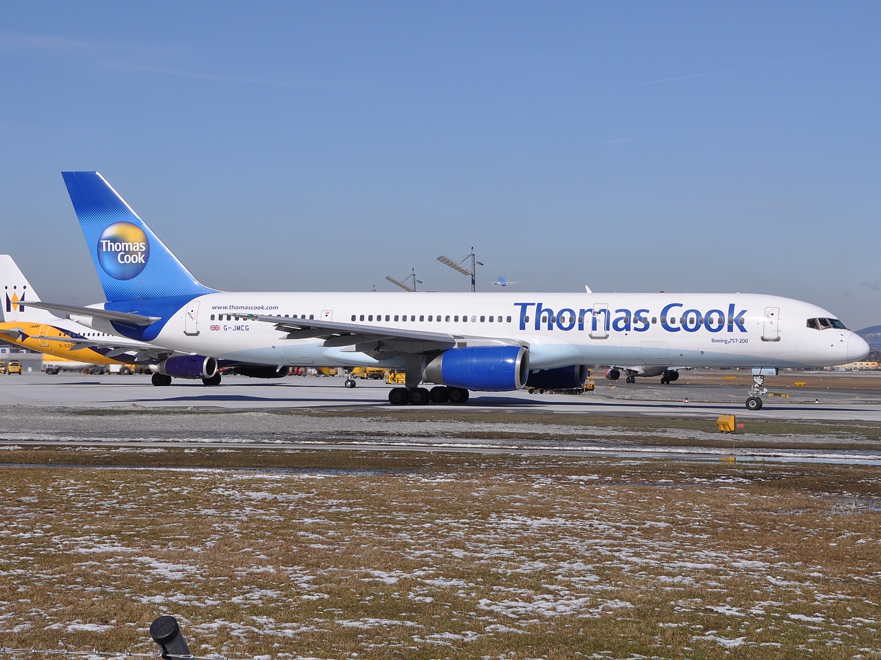 G-JMCG - 757-2G5 - Thomas Cook Airlines - SZG - 28-02-2009