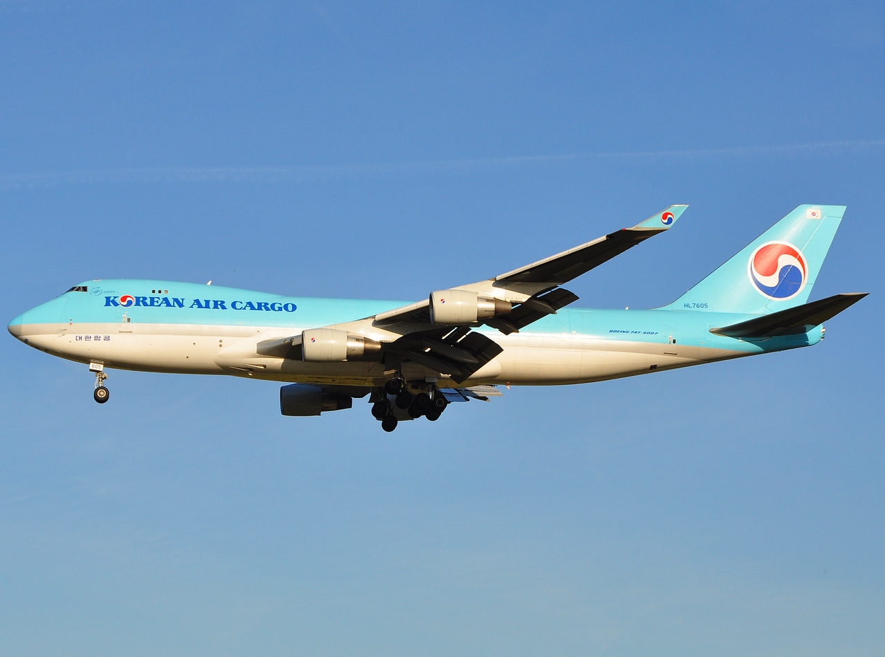 HL7605 - 747-4B5F(ER) - Korean Air Lines - BRU - 23-08-2009