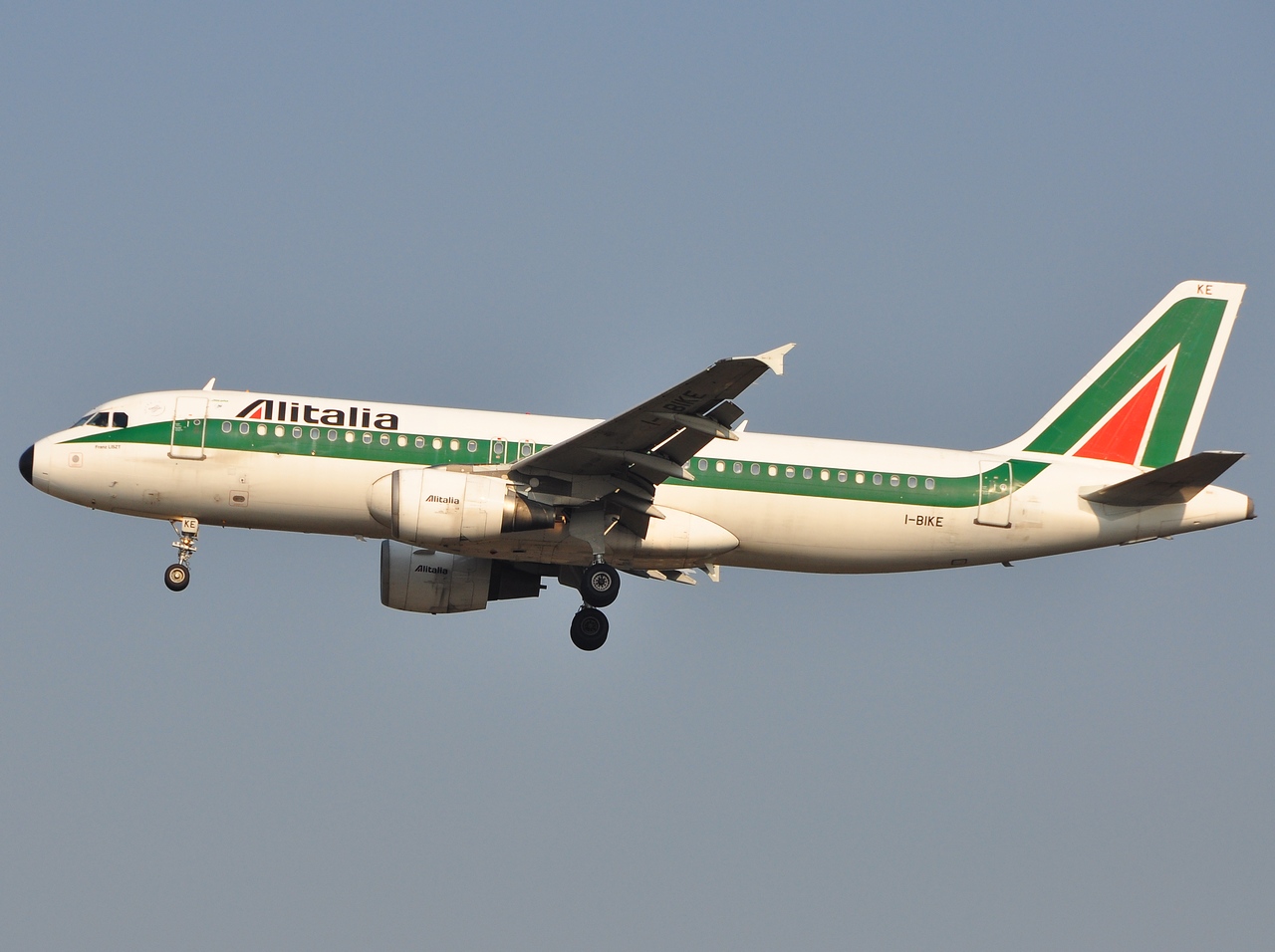 I-BIKE - A320-214 - Alitalia - MXP - 22-09-2009