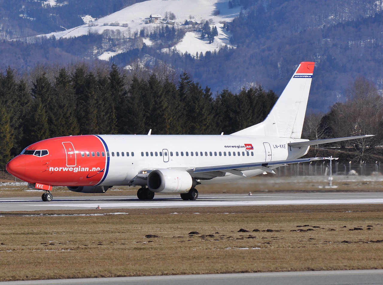 LN-KKE - 737-33A - Norwegian Air Shuttle - SZG - 28-02-2009