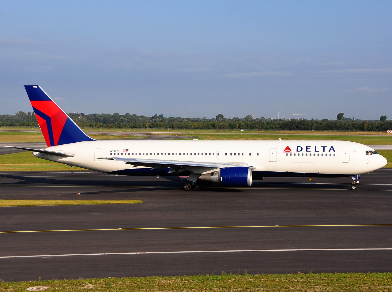 N152DL - 767-3P6(ER) - Delta Air Lines - DUS - 06-09-2009