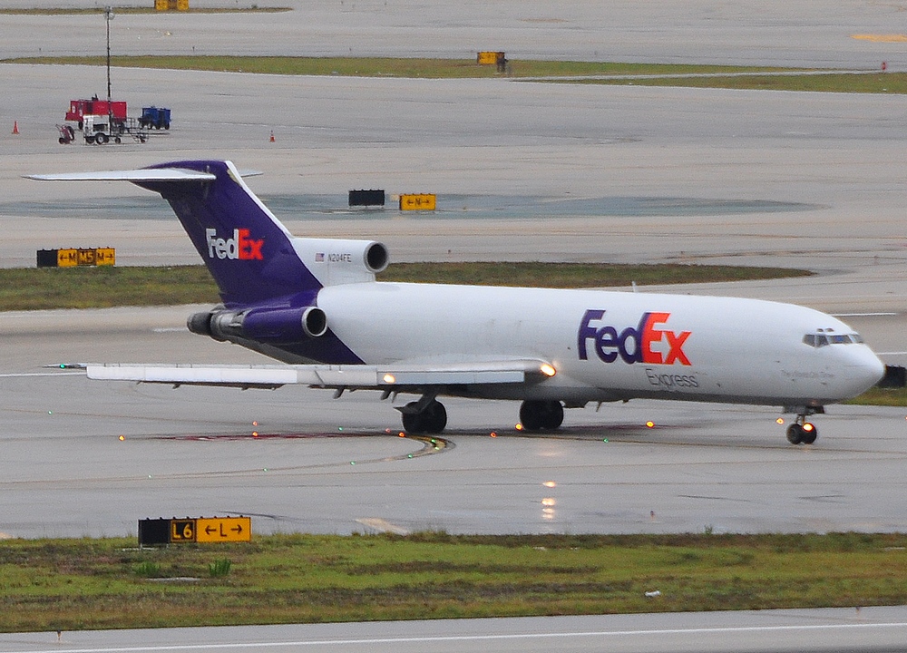 N204FE - 737-2S2C - Federal Express (FedEx) - MIA - 20-05-2009