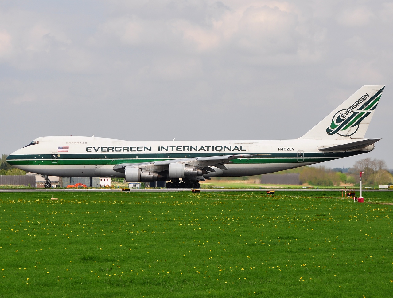 N482EV - 747-212B - Evergreen International Airlines - LGG - 19-04-2009