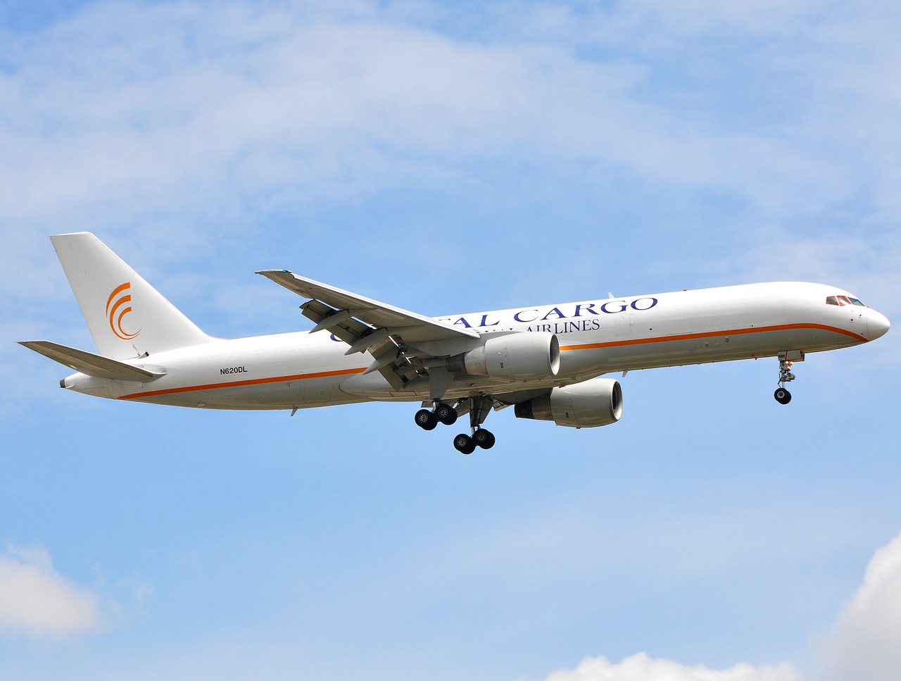 N620DL - 757-232F - Capital Cargo - MIA - 20-05-2009