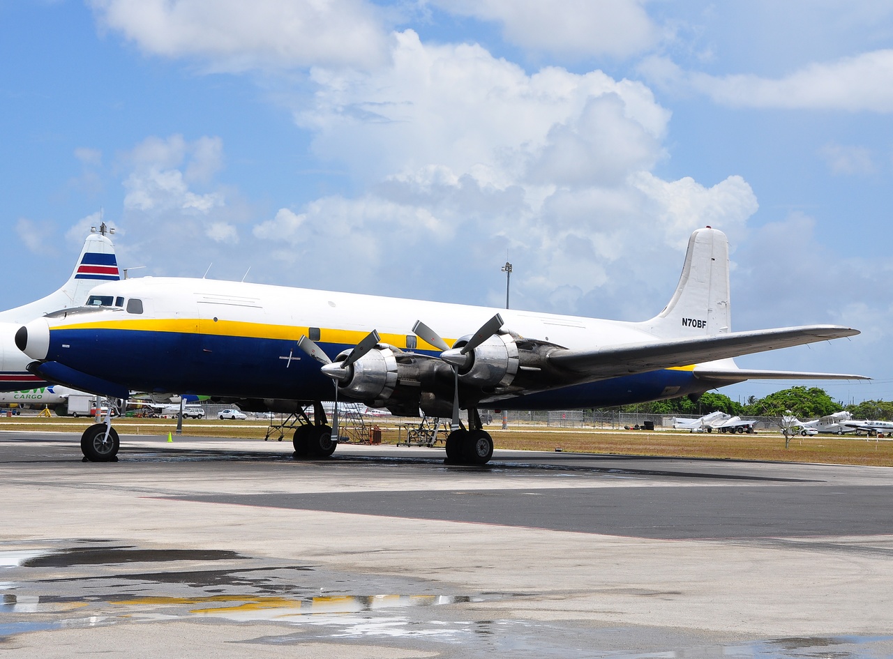 N70BF - DC-4 - Untitled - OPF - 16-05-2009