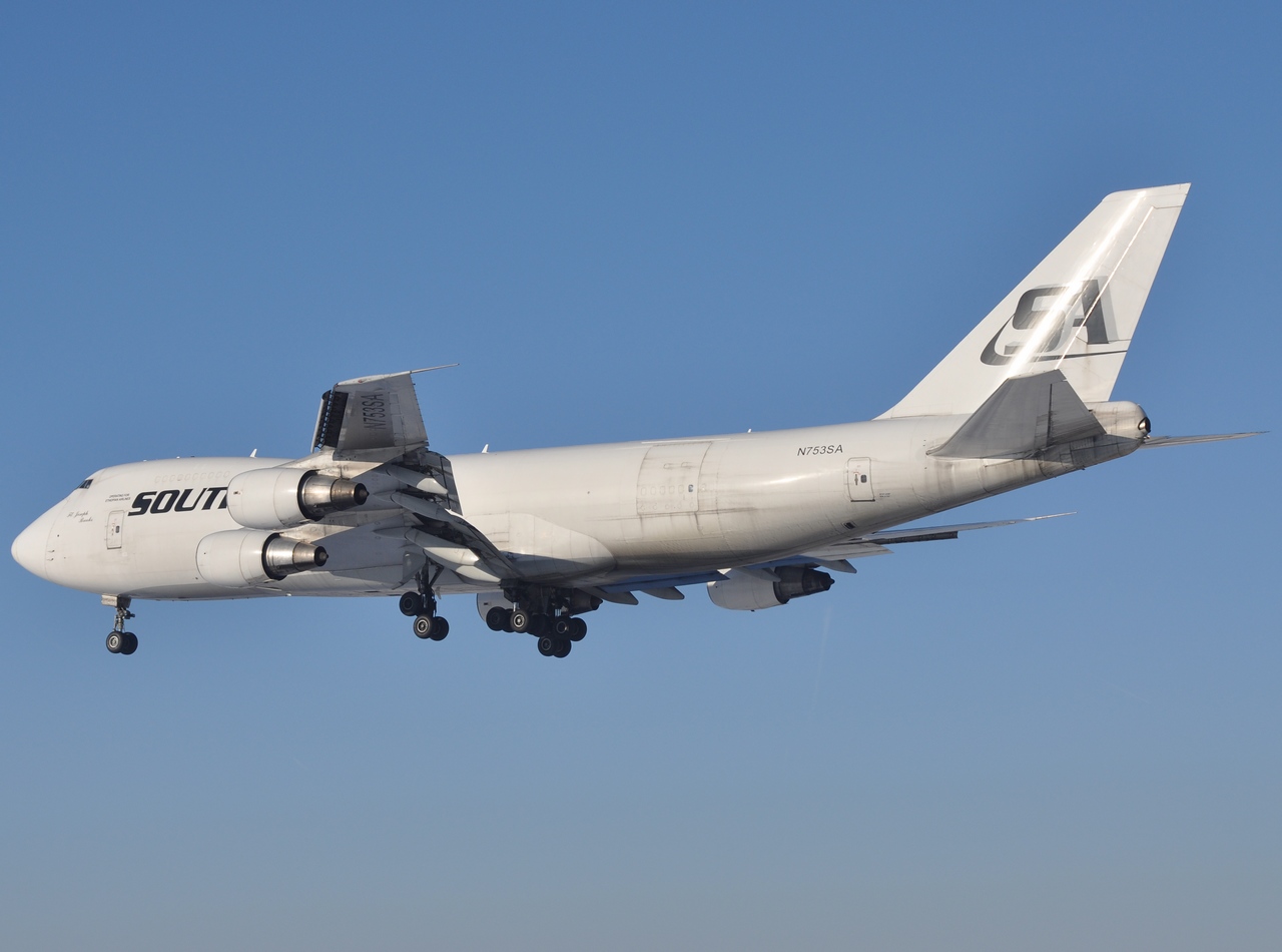 N753SA - 747-228F - Southern Air - LGG - 09-01-2009