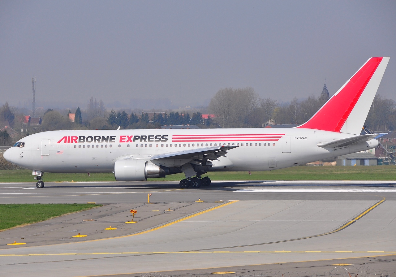 N787AX - 767-281 - Airborne Express - LGG - 03-04-2009
