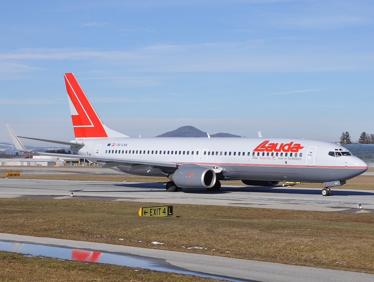 OE-LNK - 737-8Z9(WL) - Lauda Air - SZG - 28-02-2009
