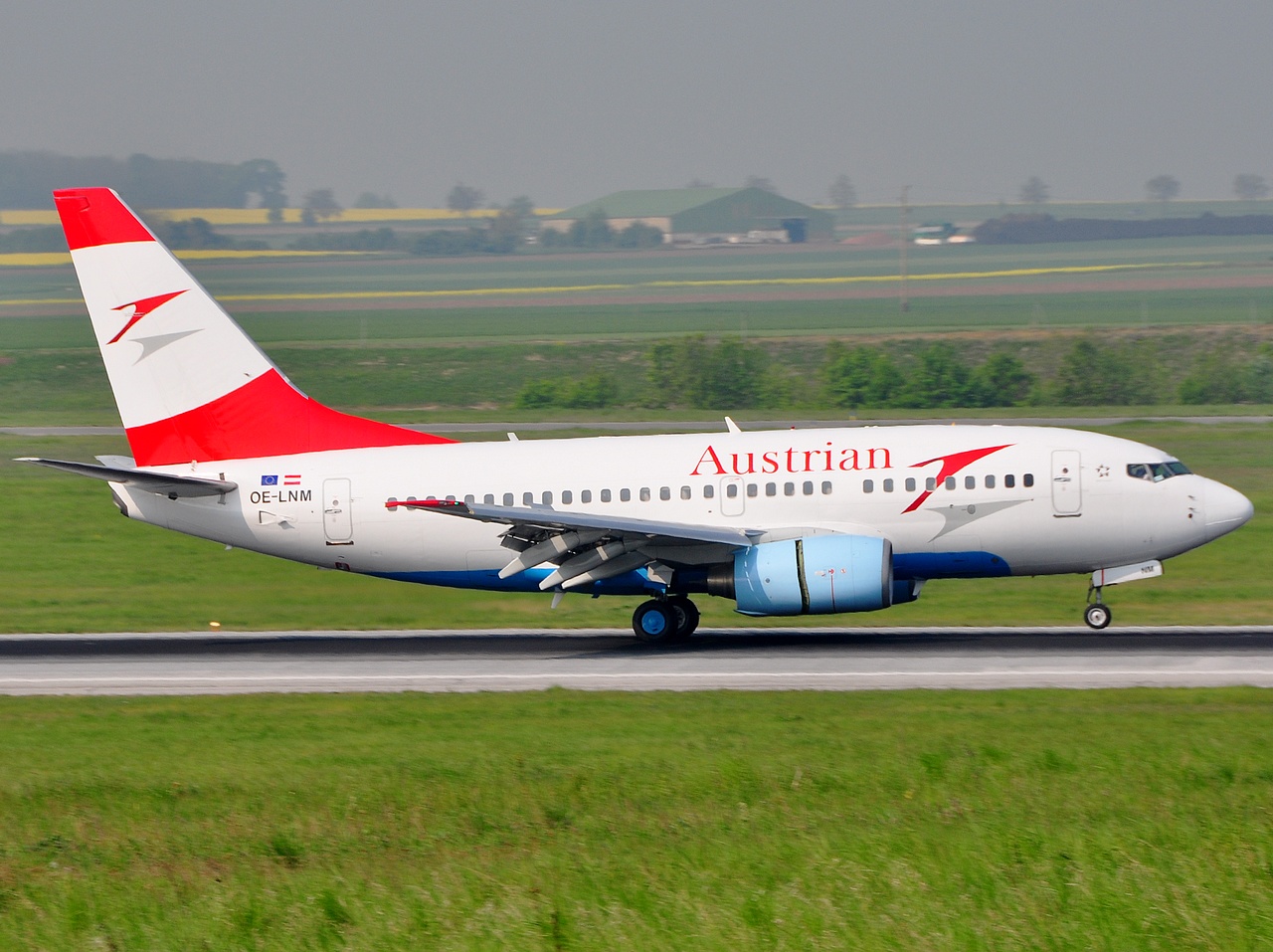OE-LNM - 737-6Z9 - Austrian Airlines - VIE - 24-04-2009