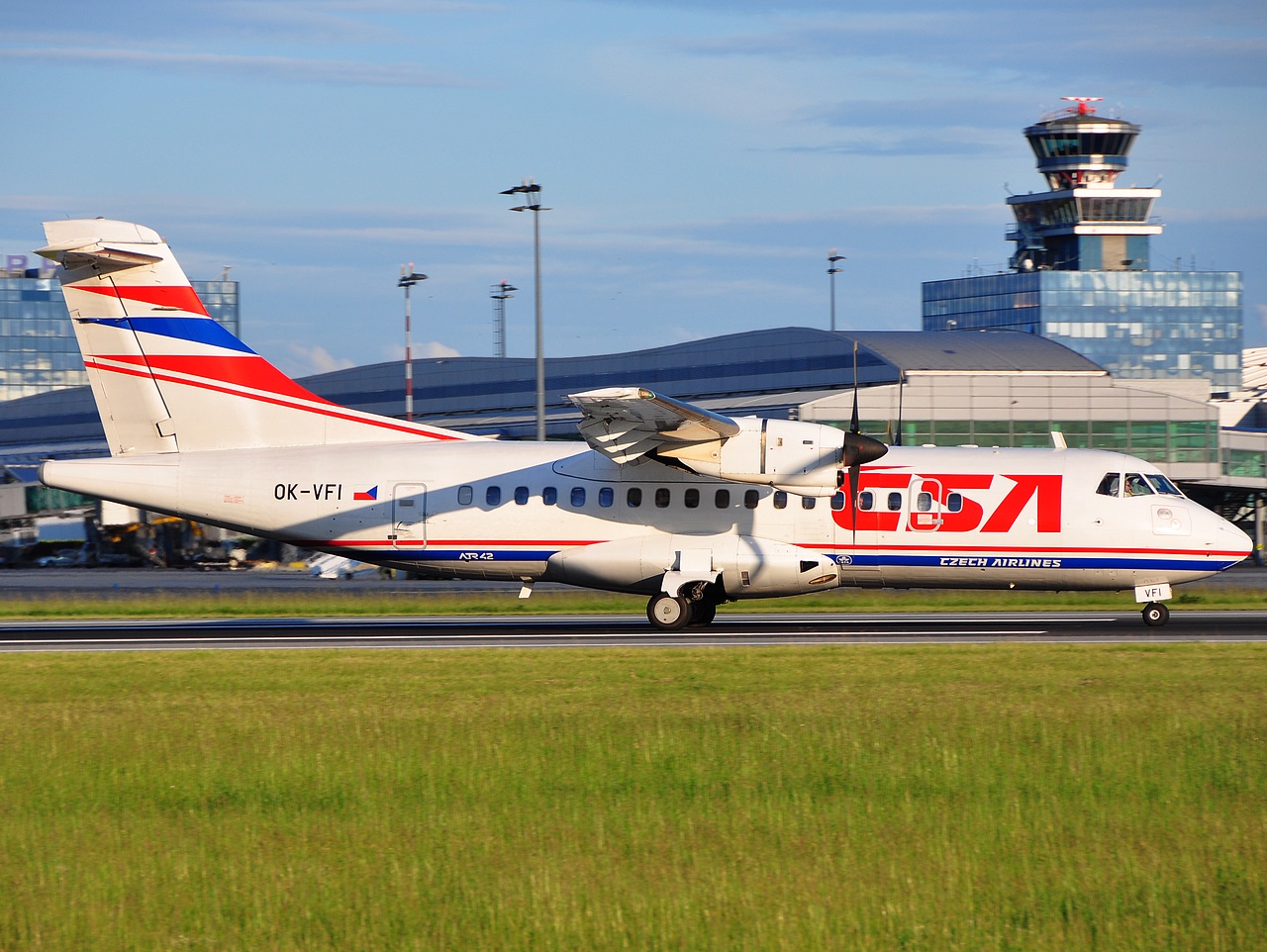 OK-VFI - ATR 42-300 - CSA Czech Airlines - PRG - 09-06-2009