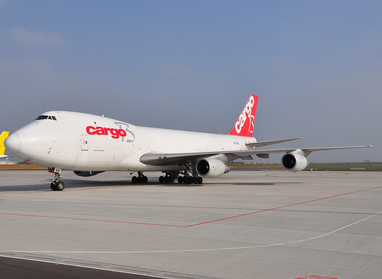 OO-CBB - 747-243F - Cargo B Airlines - LGG - 05-04-2009