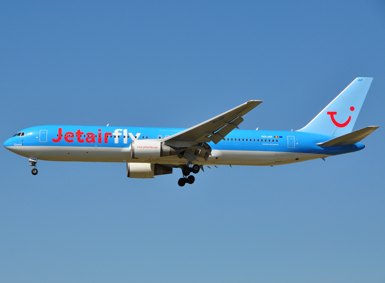 OO-JAP - 767-38E(ER) - JetairFly - BRU - 23-08-2009