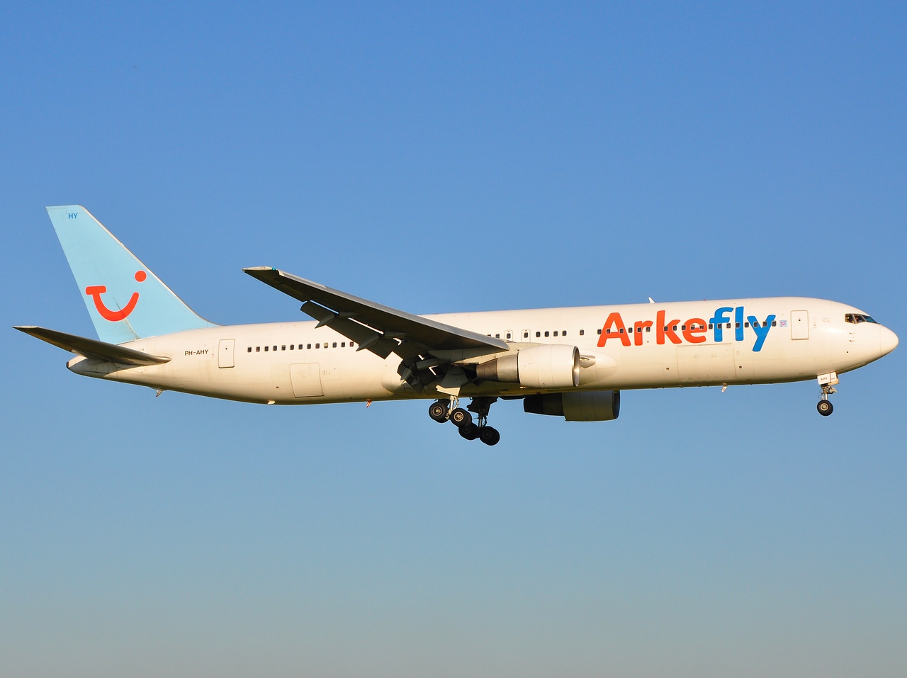 PH-AHY - 767-383(ER) - Arkefly - AMS - 23-06-2009