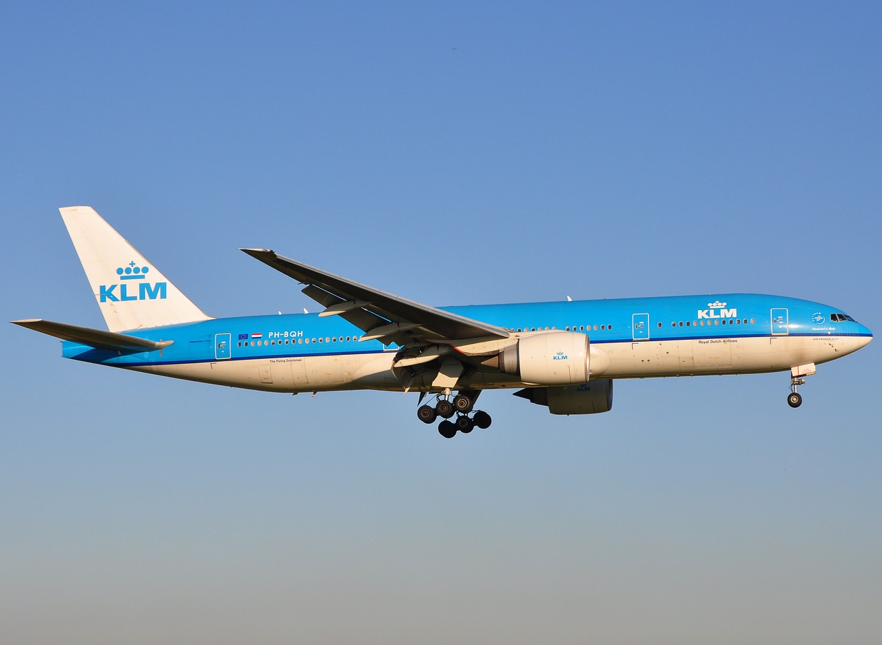 PH-BQH - 777-206(ER) - KLM Royal Dutch Airlines - AMS - 23-06-2009