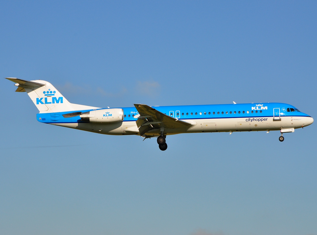 PH-OFL - Fokker 100 - KLM Cityhopper - AMS - 23-06-2009