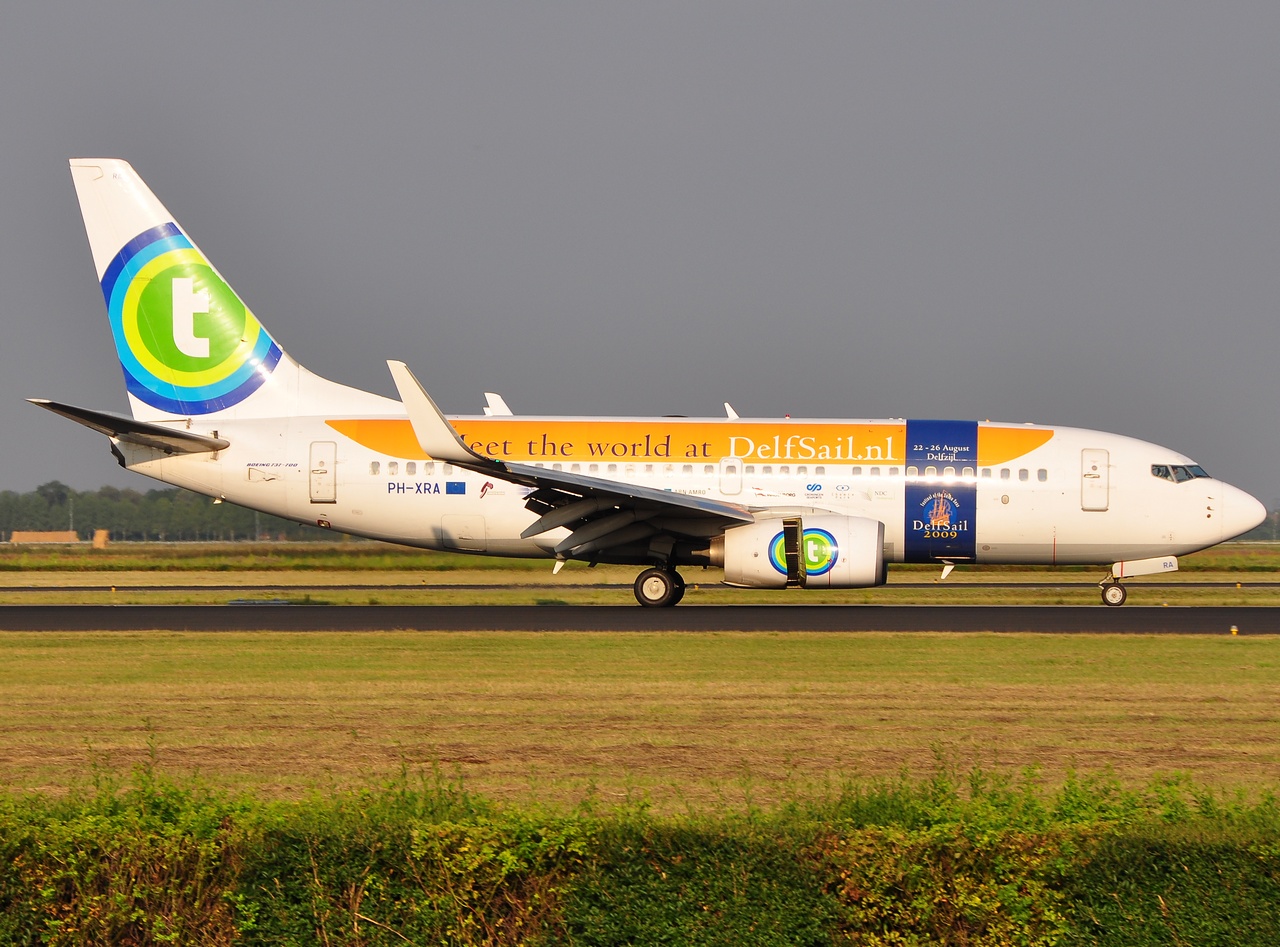 PH-XRA - 737-7K2(WL) - Transavia - AMS - 18-08-2009b