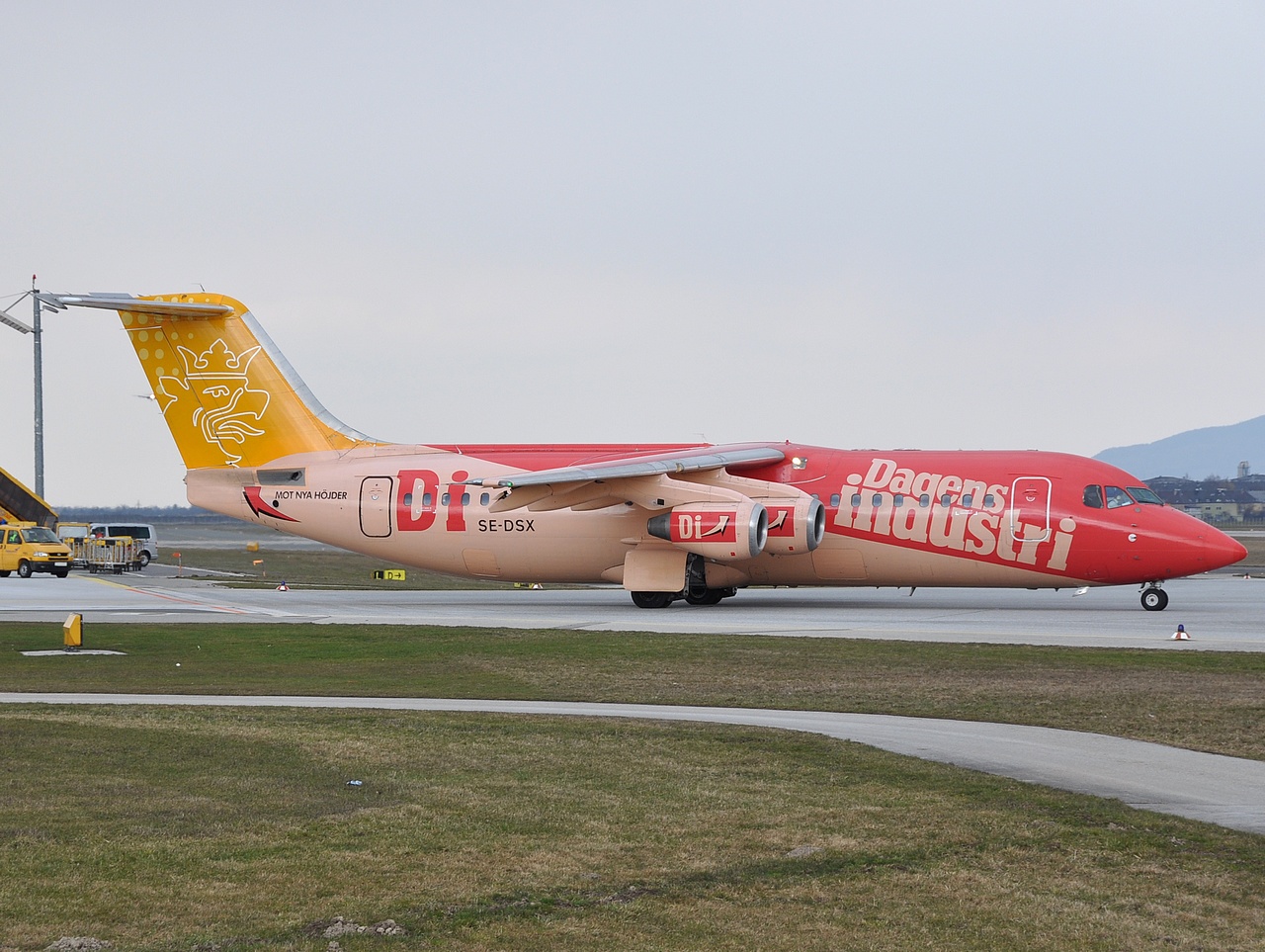 SE-DSX - RJ100 - Malmo Aviation - SZG - 21-03-2009