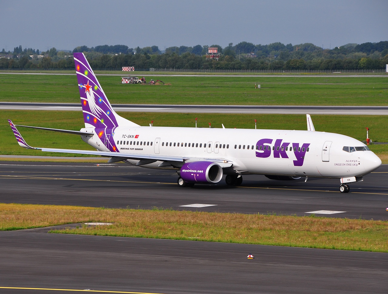 TC-SKN - 737-94X(ER)(WL) - Sky Airlines - DUS - 06-09-2009b
