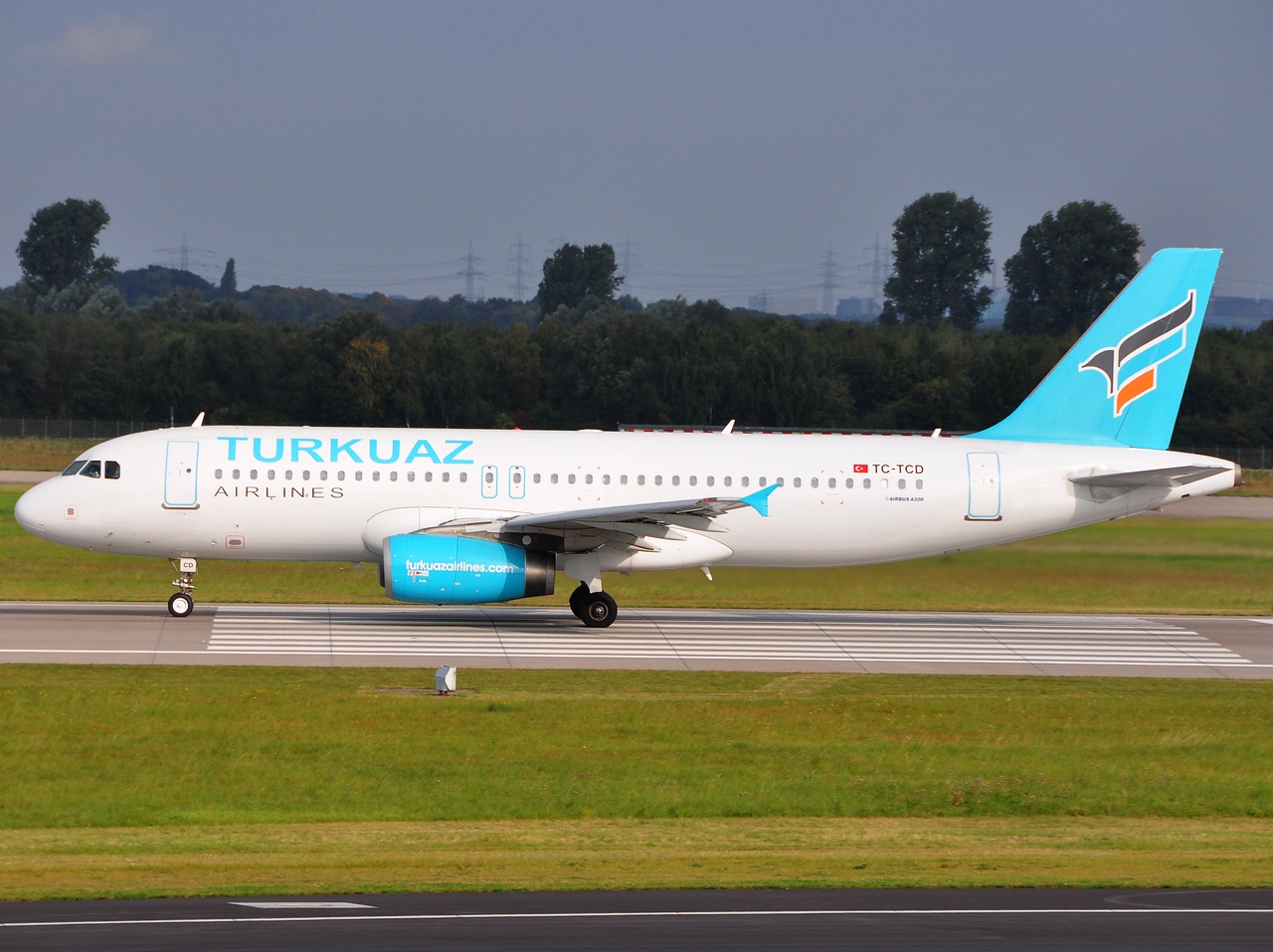 TC-TCD - A320-232 - Turkuaz Airlines - DUS - 06-09-2009c