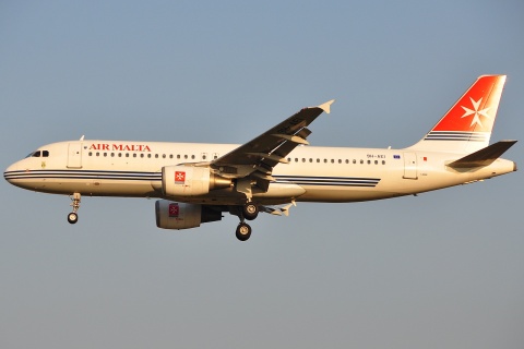 9H-AEI - A320-214 - Air Malta - BRU - 02-04-2009