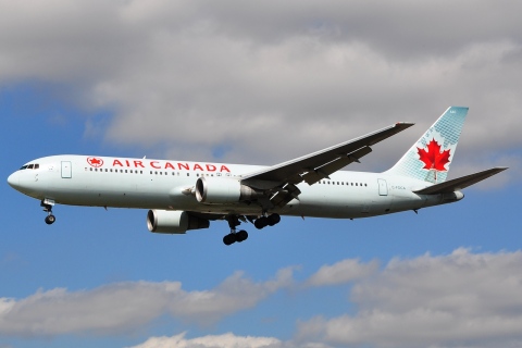 C-FCOA - 767-375(ER) - Air Canada - LHR - 27-08-2009