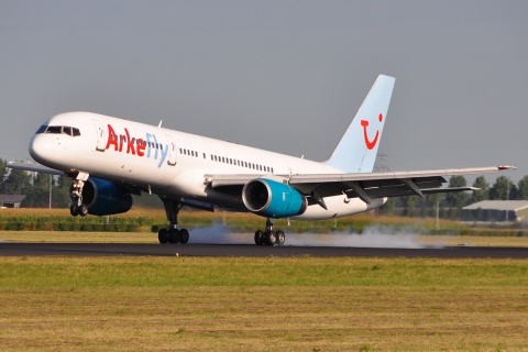 C-FLOX - 757-2Y0 - Arkefly - AMS - 18-08-2009