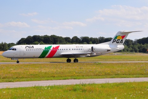 CS-TPE - Fokker 100 - Portugalia - LUX - 16-07-2009