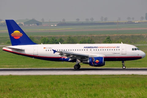 D-AHIJ - A319-112 - Hamburg International Airlines - VIE - 24-04-2009