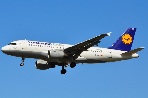 D-AILI - A319-114 - Lufthansa Italia - LHR - 28-08-2009