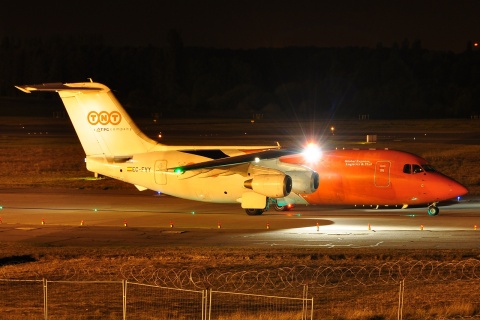 EC-FVY - BAe 146-200QT - TNT Airways - LGG - 02-10-2009